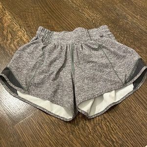 LULULEMON hotty hot. Size 2- long. Never worn.